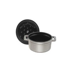 Staub Mini Braadpan 10 Cm / 250 Ml, Rond, Grafietgrijs 11 Staub Mini Braadpan 10 Cm / 250 Ml, Rond, Grafietgrijs -Keukenbenodigdheden 40500 106 0 5