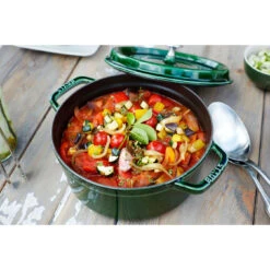 Staub Gietijzeren Braadpan 26 Cm / 5,25 L, Rond, Basilicum -Keukenbenodigdheden 750032316