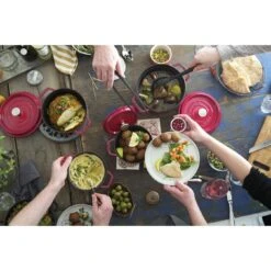 Staub Gietijzeren Braadpan 22 Cm / 2,5 L, Rond, Kersenrood -Keukenbenodigdheden 750036246